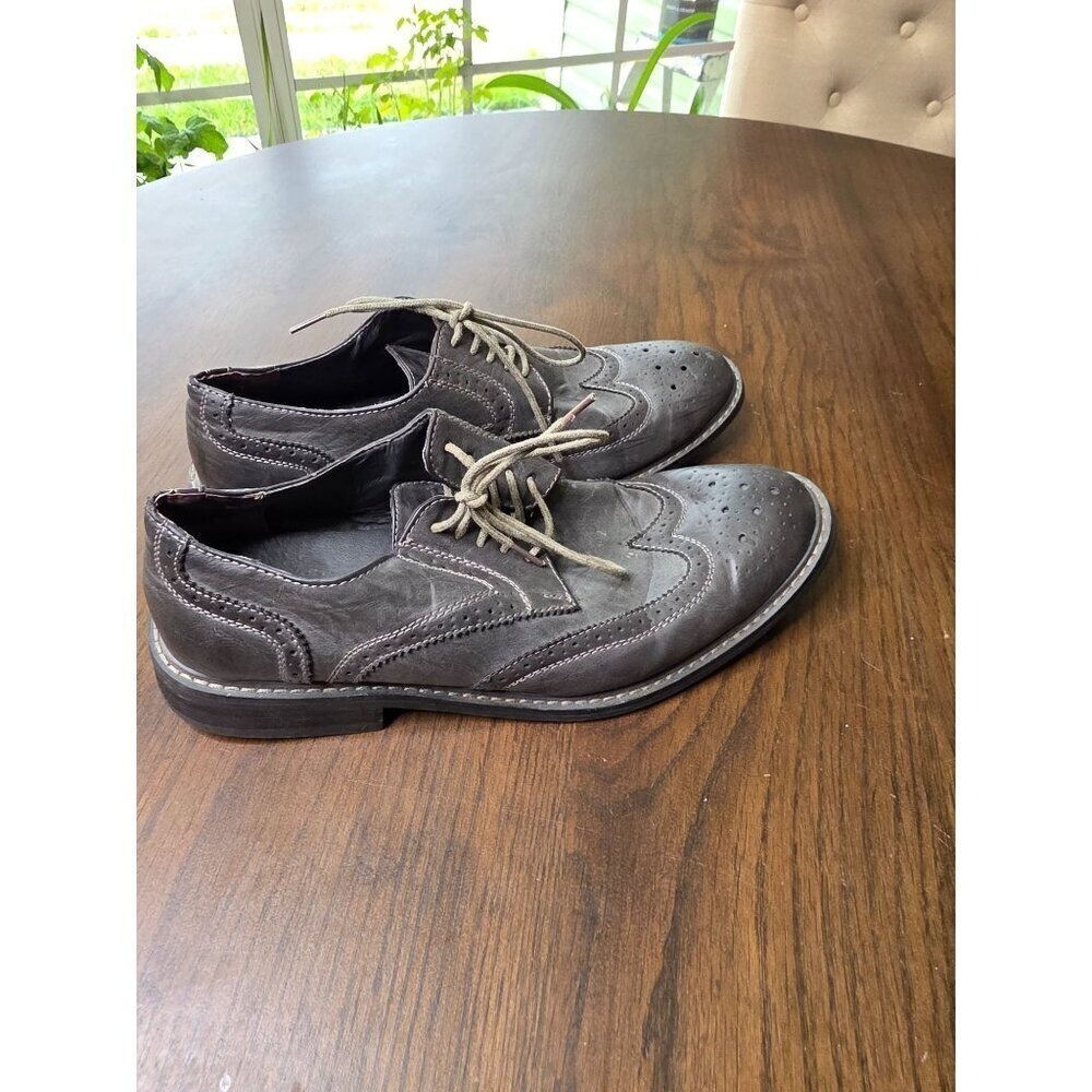 Mens Leather Wingtip Oxford Shoes Size 9.5 Gray Lace-Up Perforated Detailing Dur